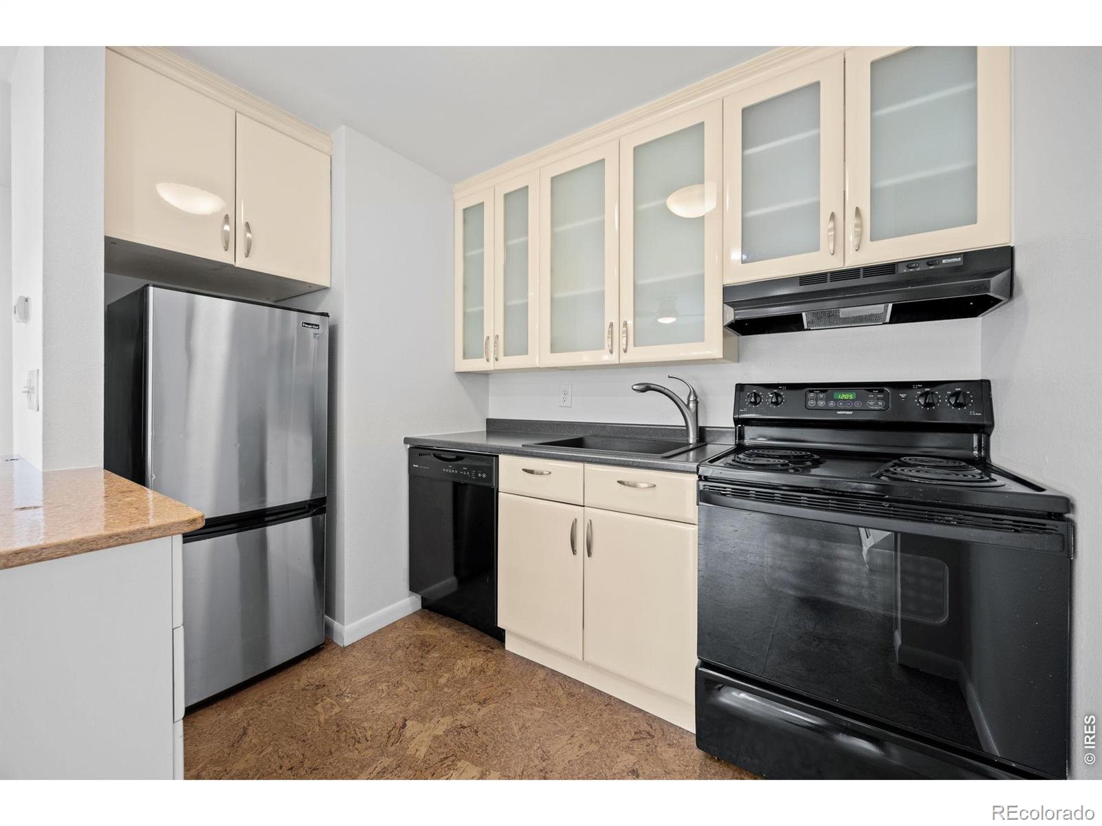 MLS Image #11 for 3355  bridger trail,boulder, Colorado