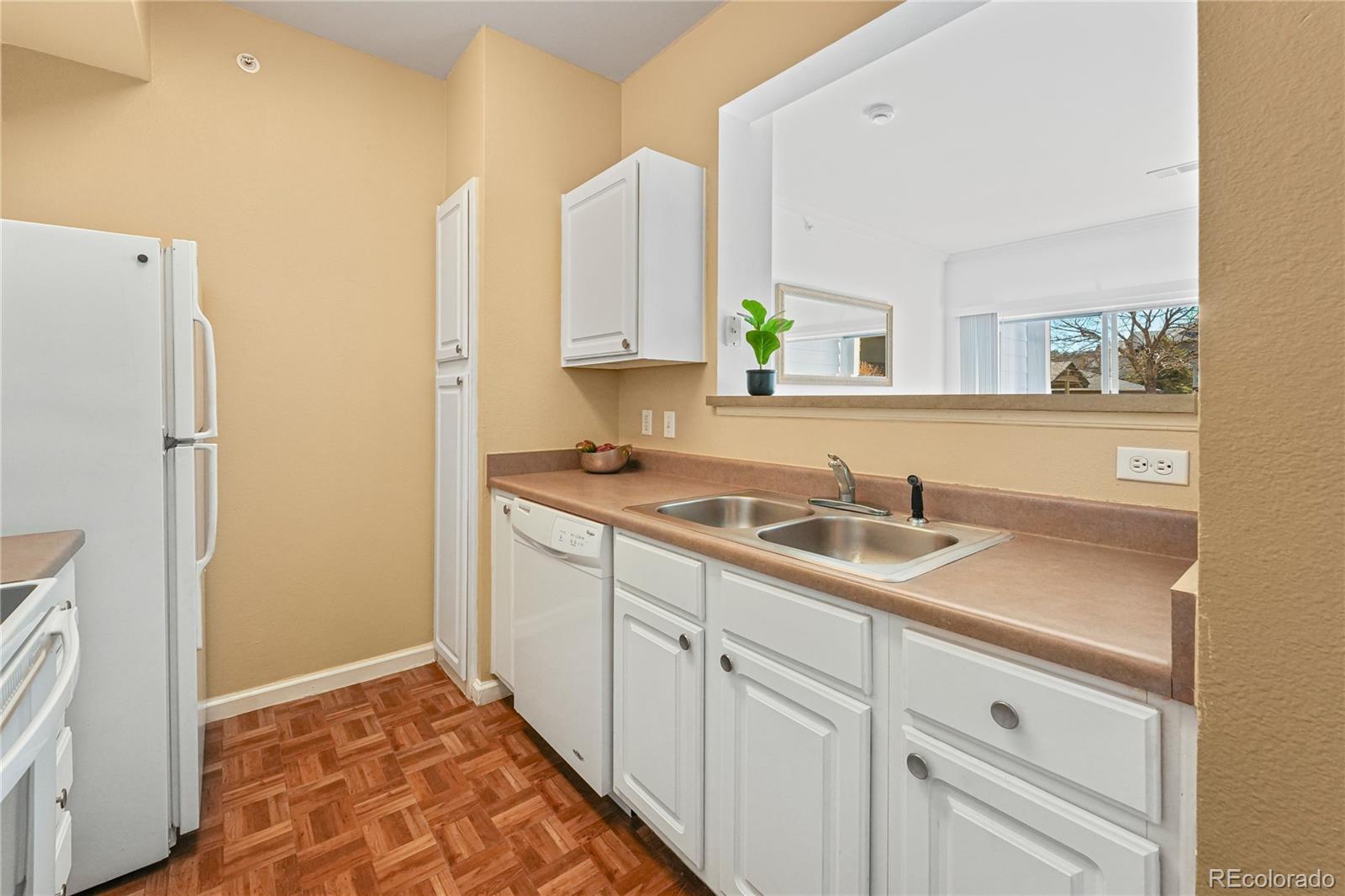 MLS Image #6 for 7422 s quail circle,littleton, Colorado