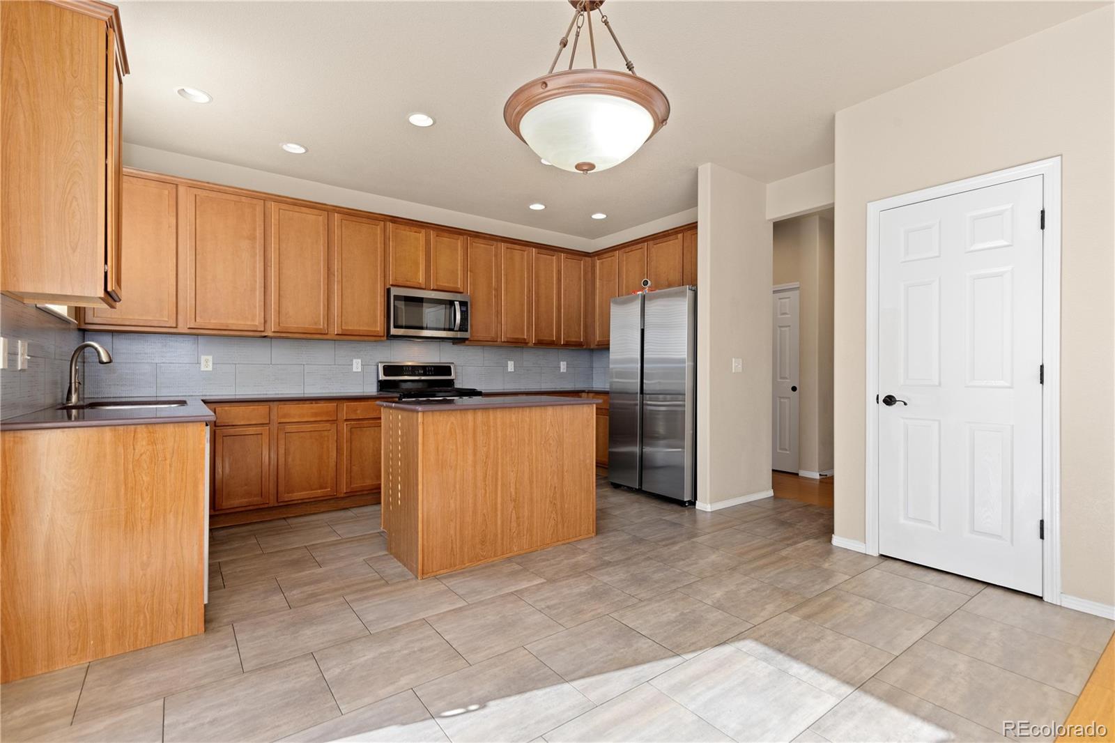 MLS Image #4 for 1948 e 167th avenue,thornton, Colorado