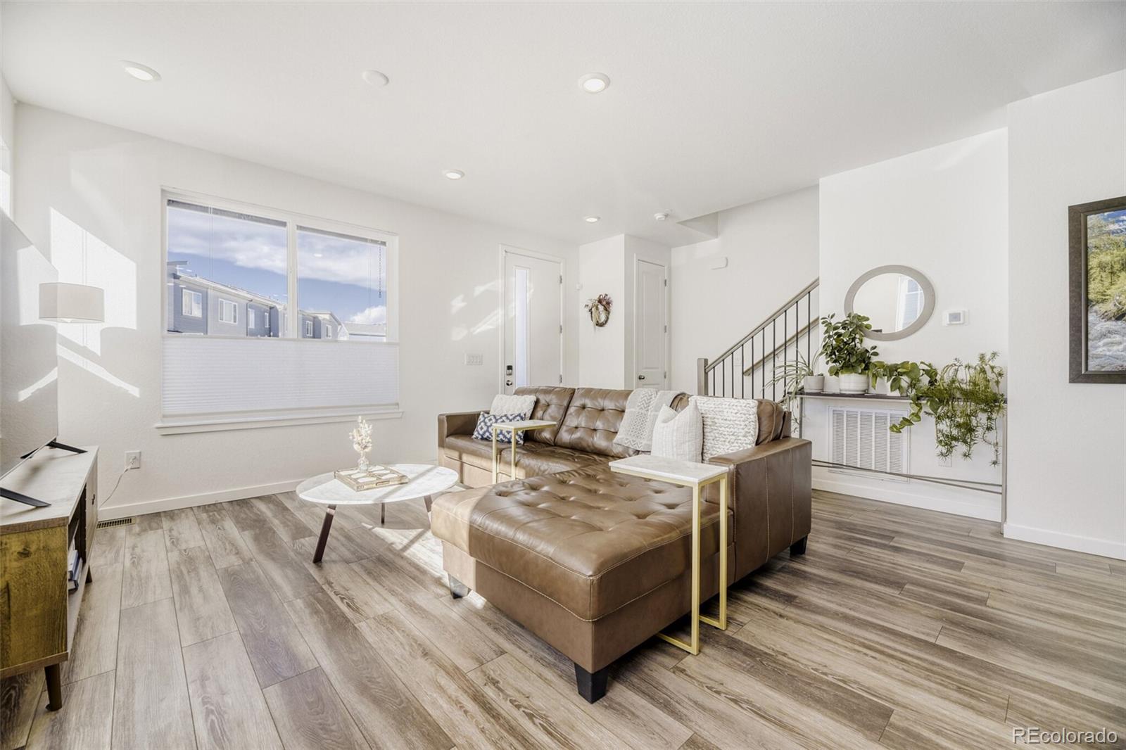 MLS Image #3 for 2089 s vance way,denver, Colorado