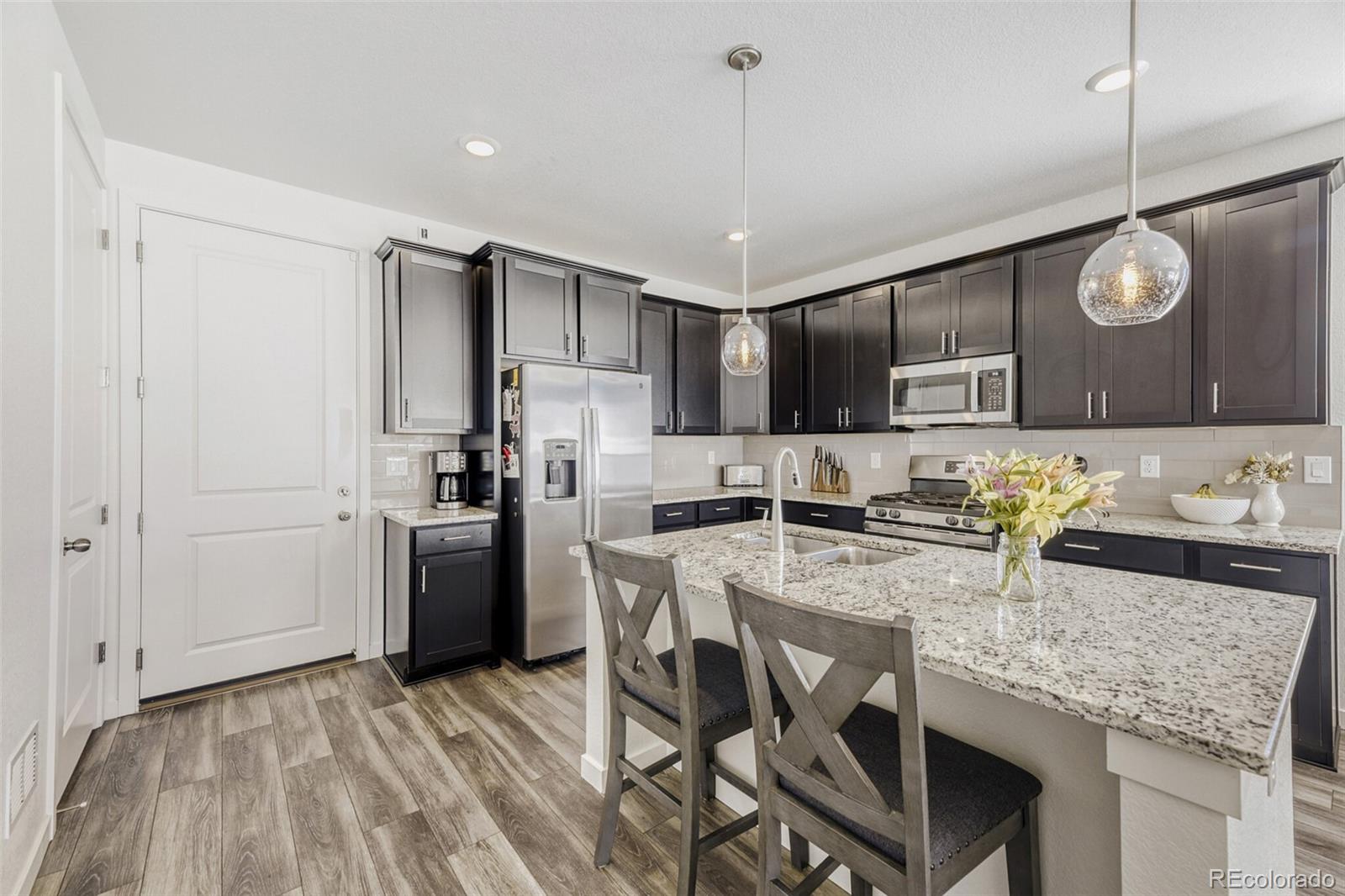 MLS Image #4 for 2089 s vance way,denver, Colorado