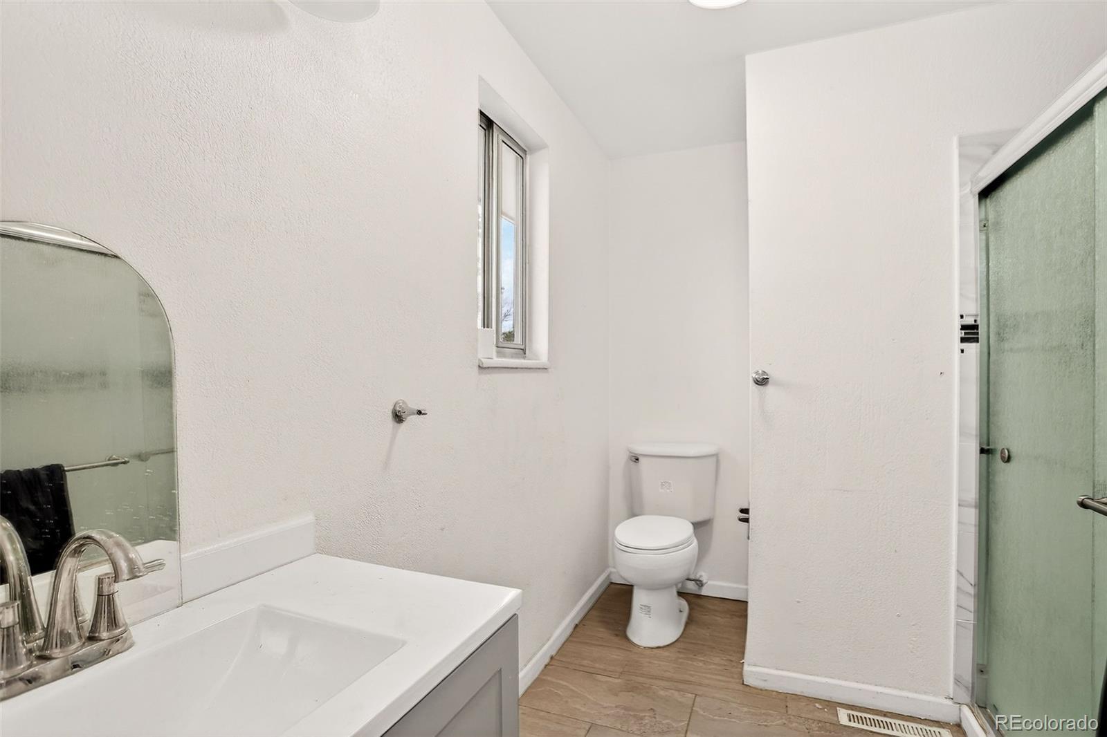 MLS Image #17 for 2000 e easter avenue,centennial, Colorado