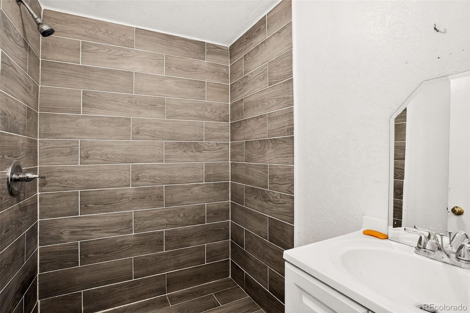 MLS Image #35 for 2000 e easter avenue,centennial, Colorado
