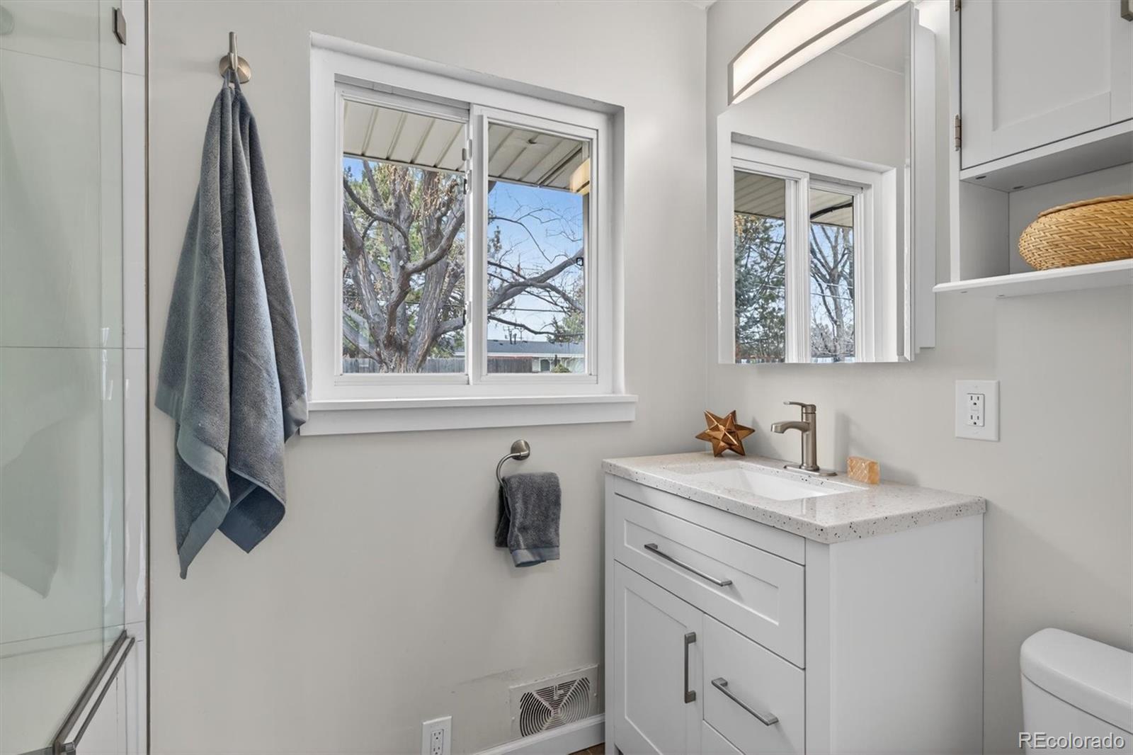 MLS Image #27 for 2575 s birch street,denver, Colorado