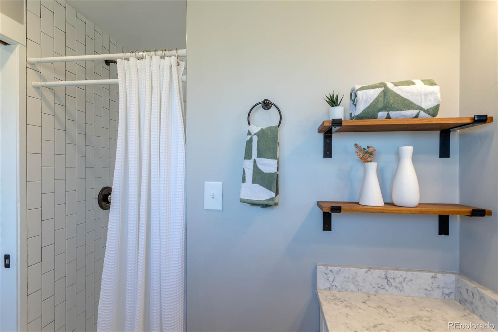 MLS Image #15 for 3461 s ivy way,denver, Colorado