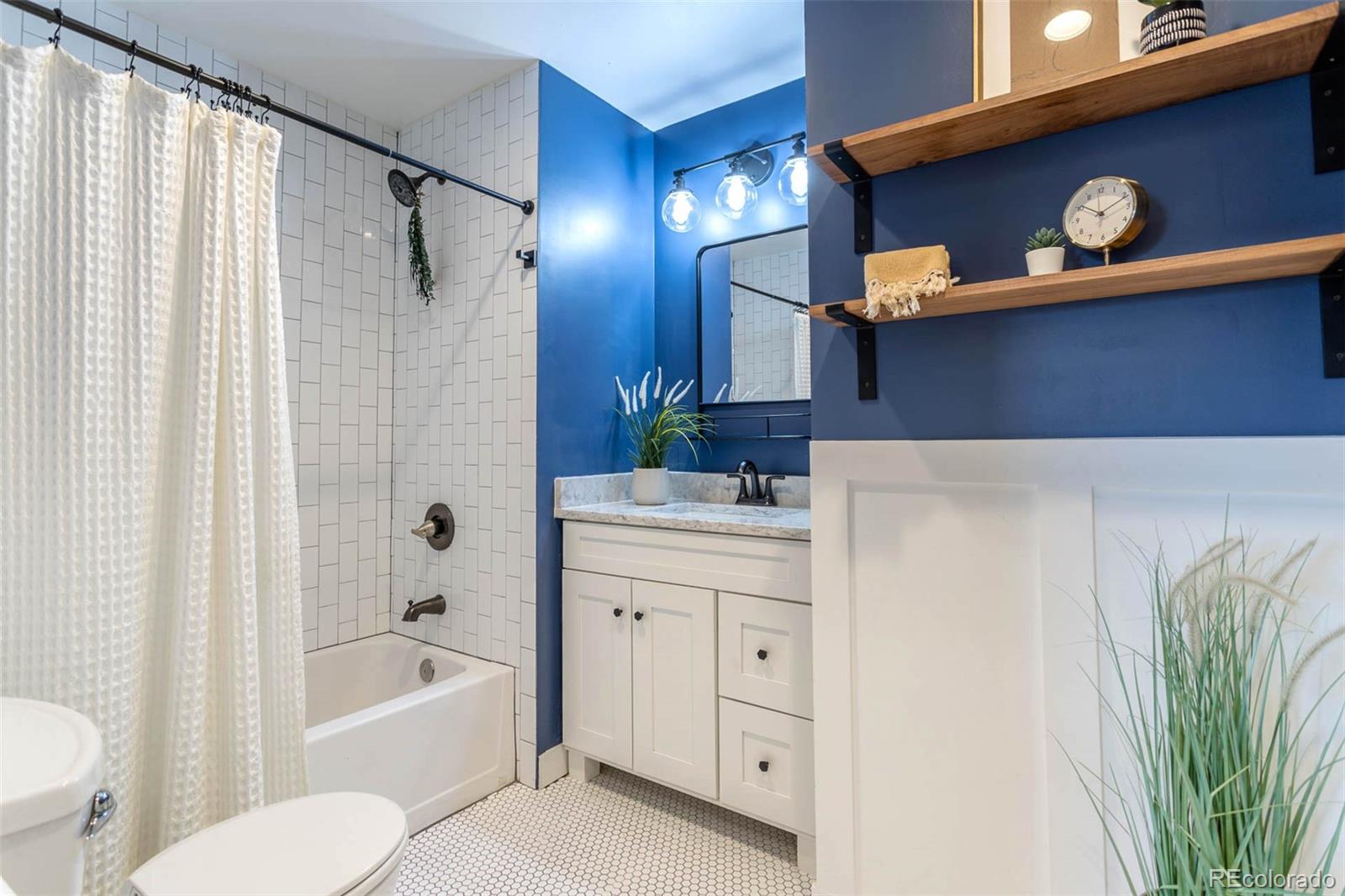 MLS Image #17 for 3461 s ivy way,denver, Colorado