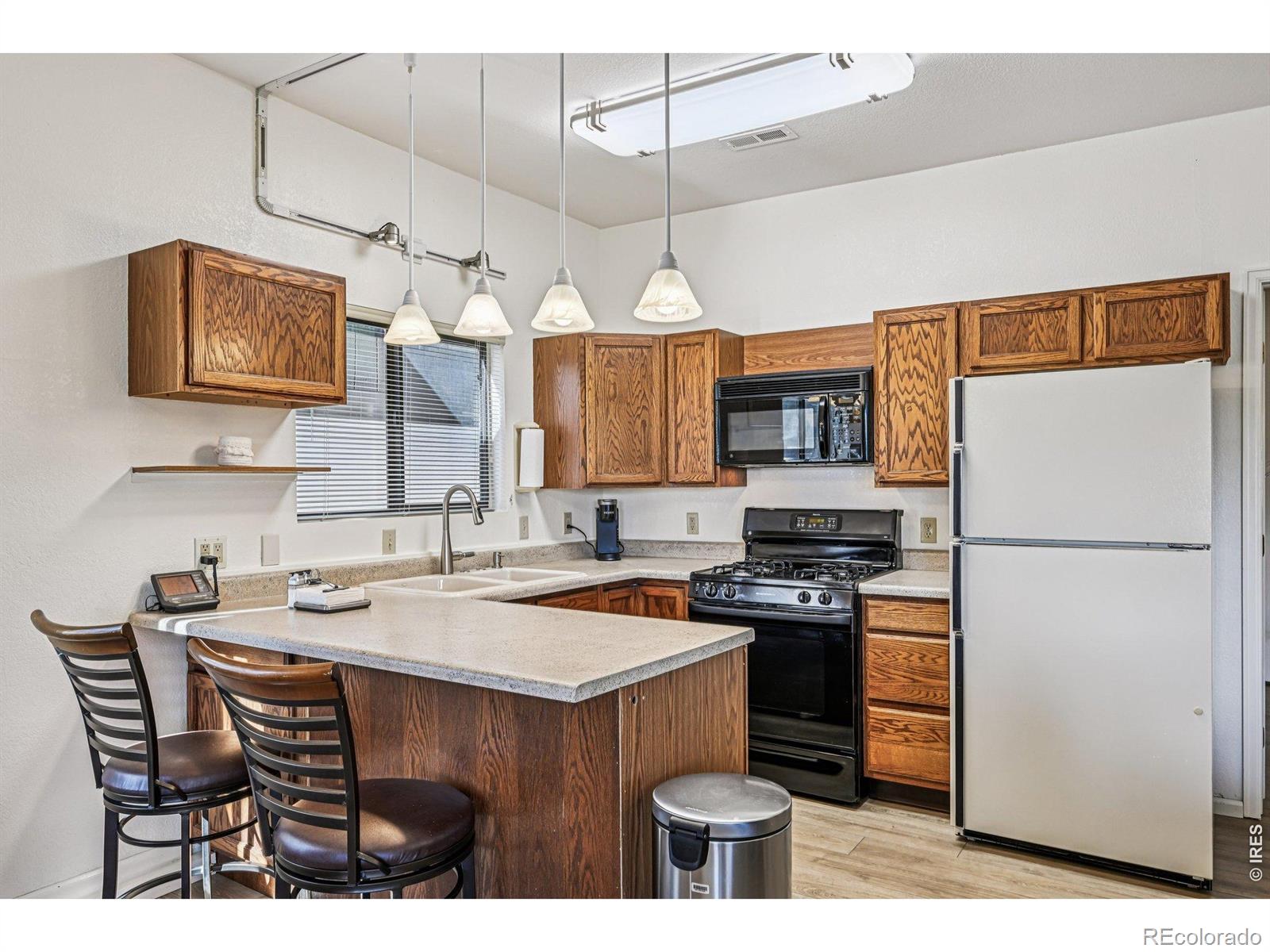 MLS Image #38 for    ,, Colorado