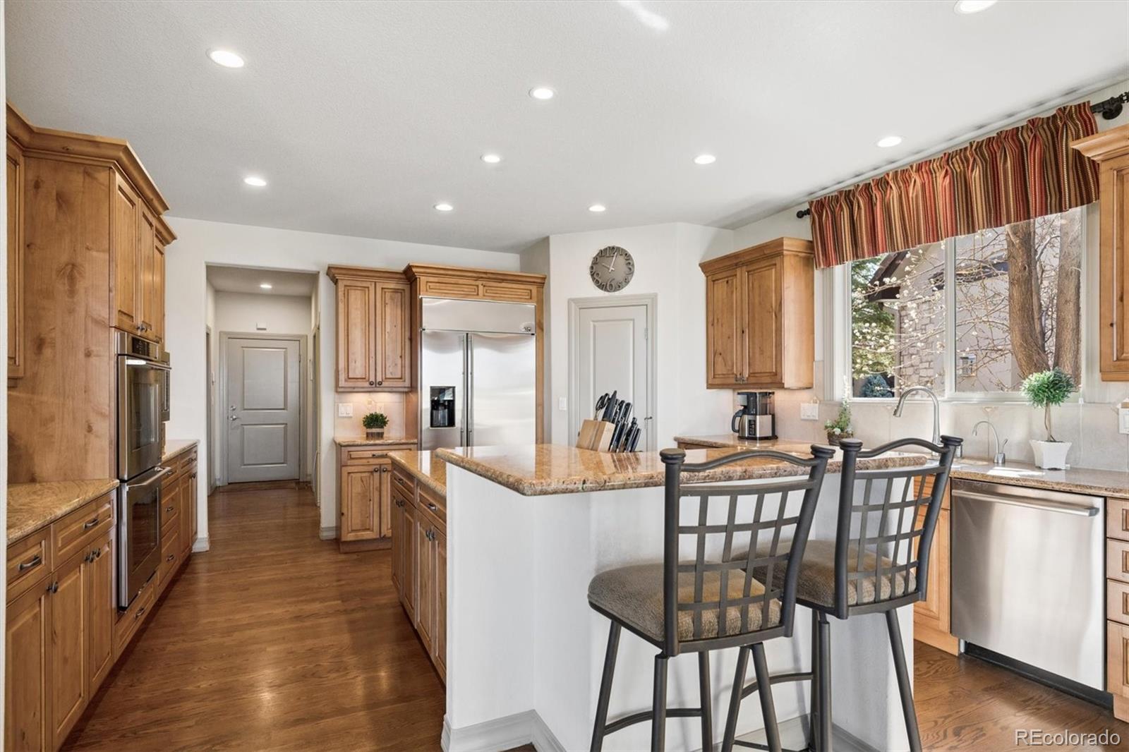 MLS Image #14 for 6893 s netherland way,aurora, Colorado