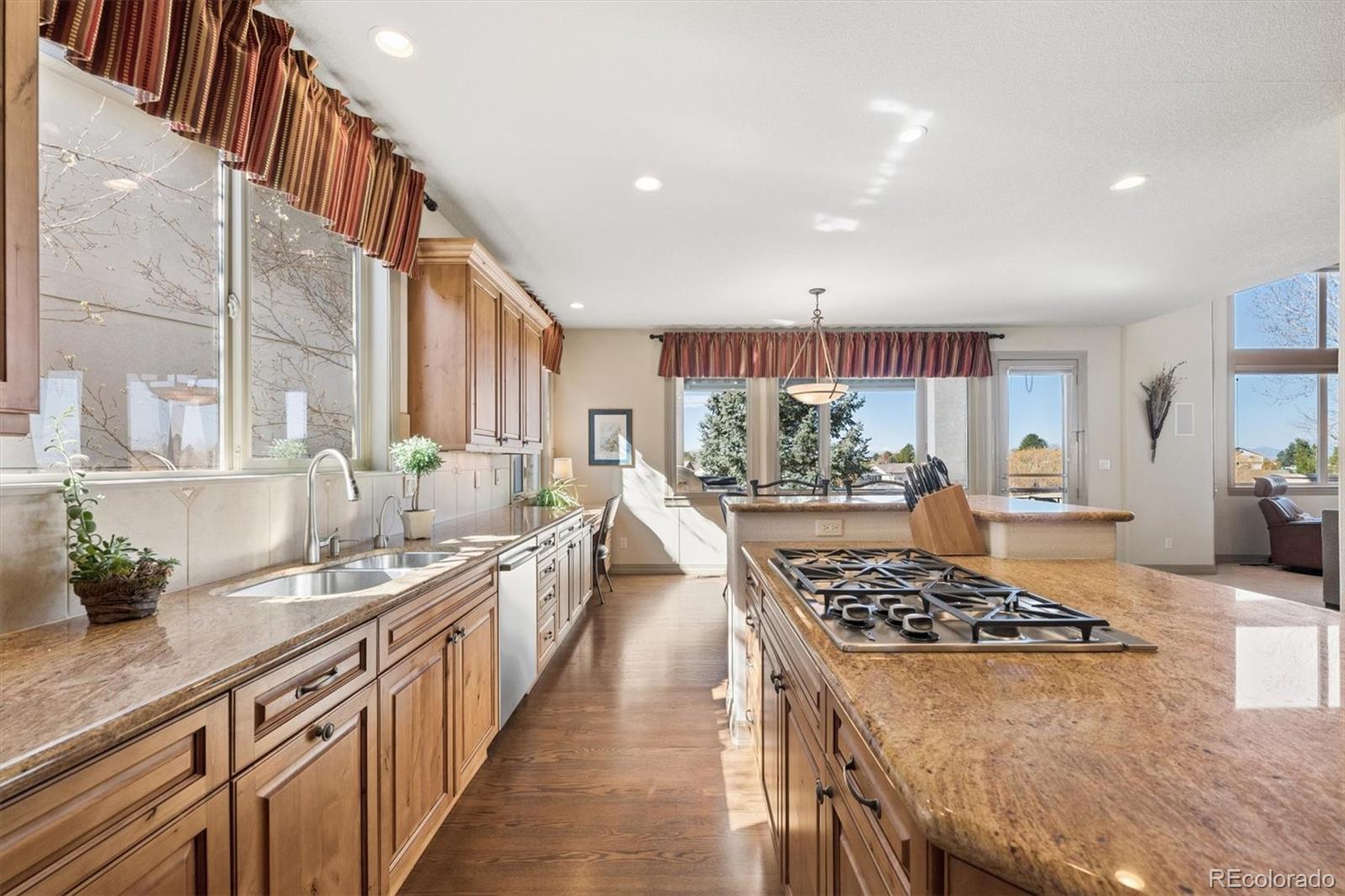 MLS Image #16 for 6893 s netherland way,aurora, Colorado