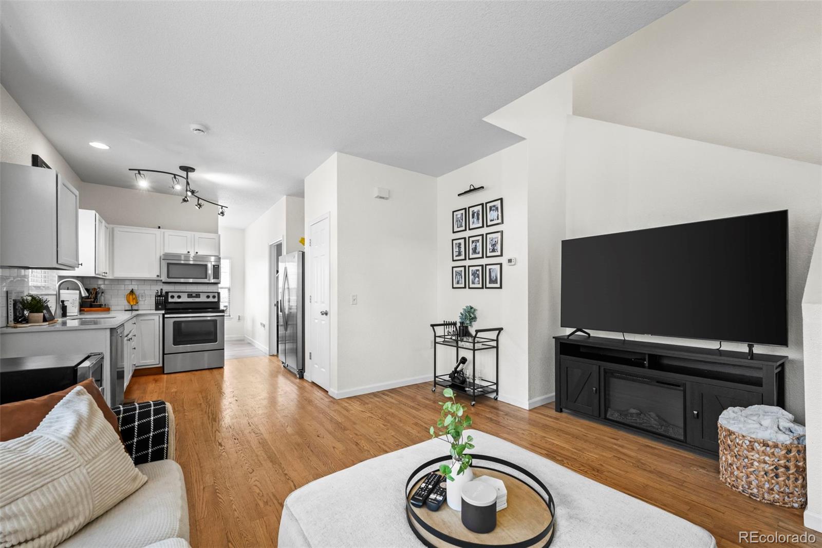 MLS Image #6 for 1498  red cliff way,castle rock, Colorado