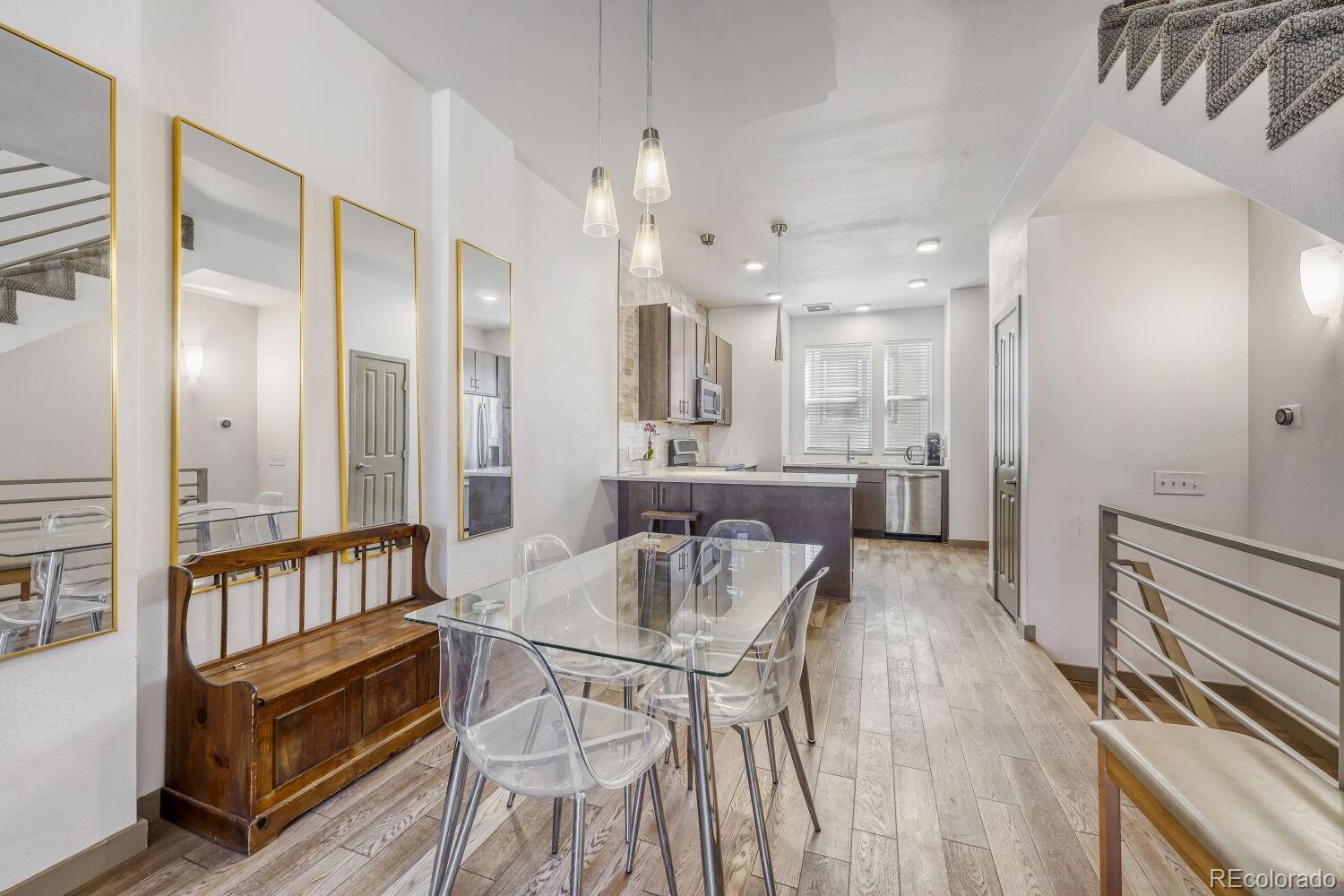 MLS Image #10 for 2200  tremont place,denver, Colorado