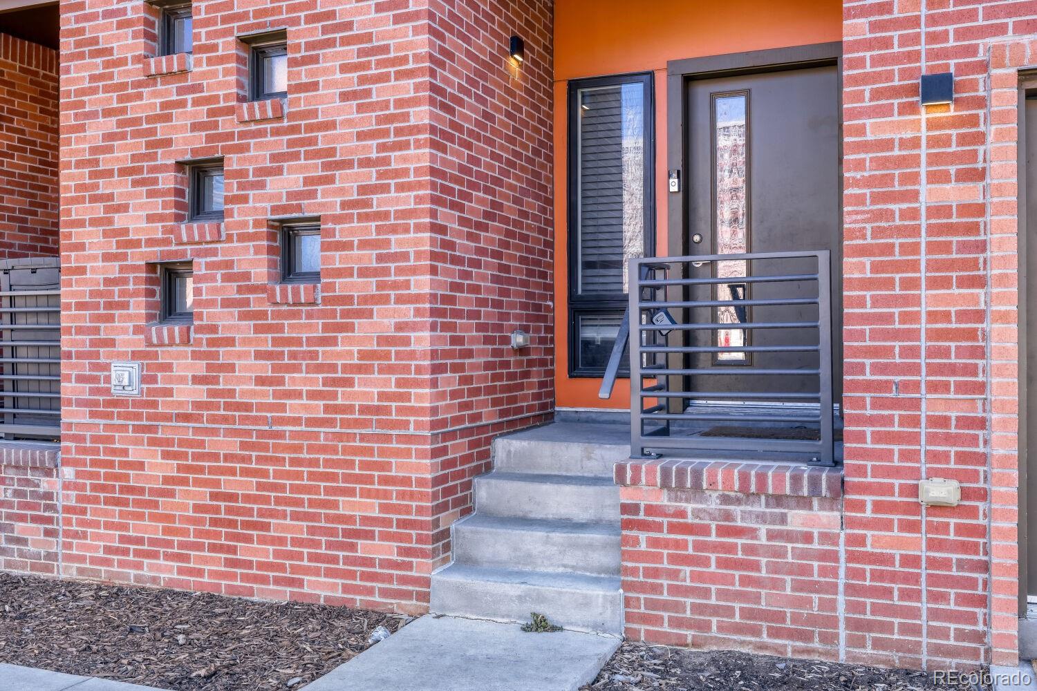 MLS Image #2 for 2200  tremont place,denver, Colorado