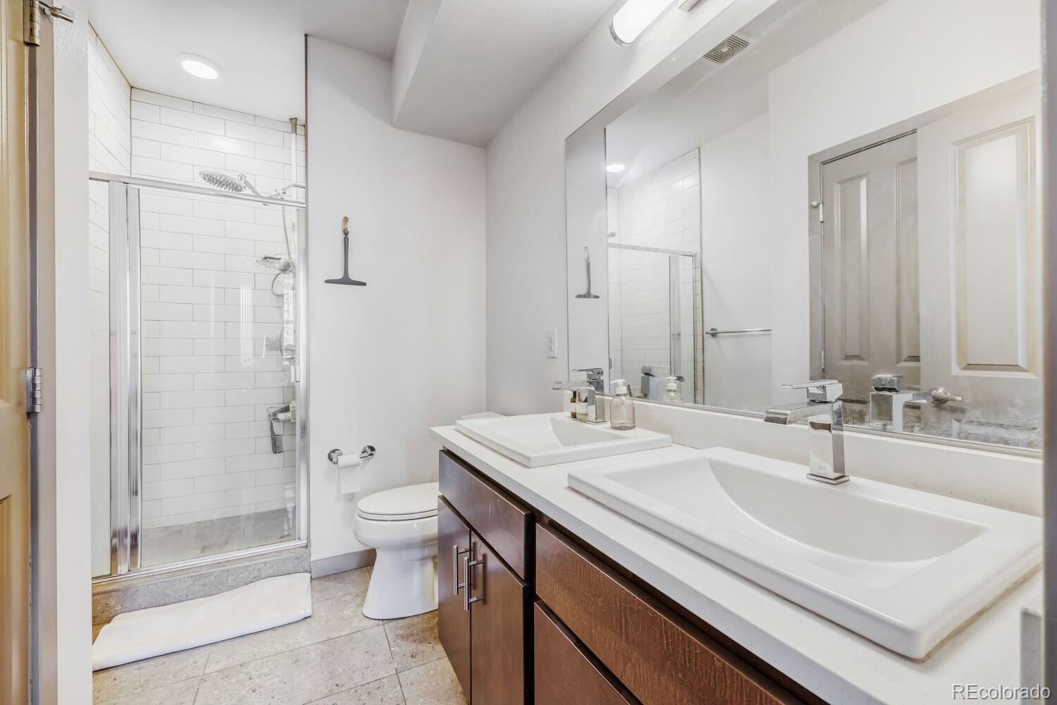 MLS Image #21 for 2200  tremont place,denver, Colorado