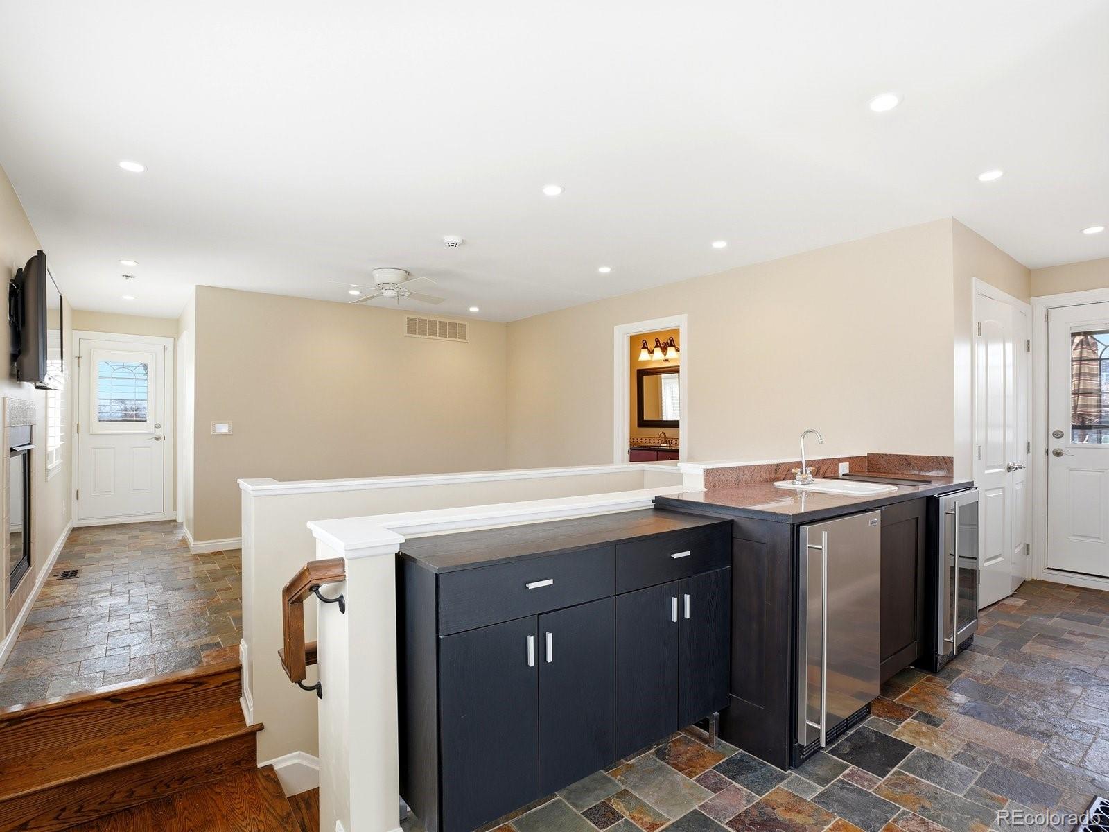 MLS Image #35 for 525 s downing street,denver, Colorado