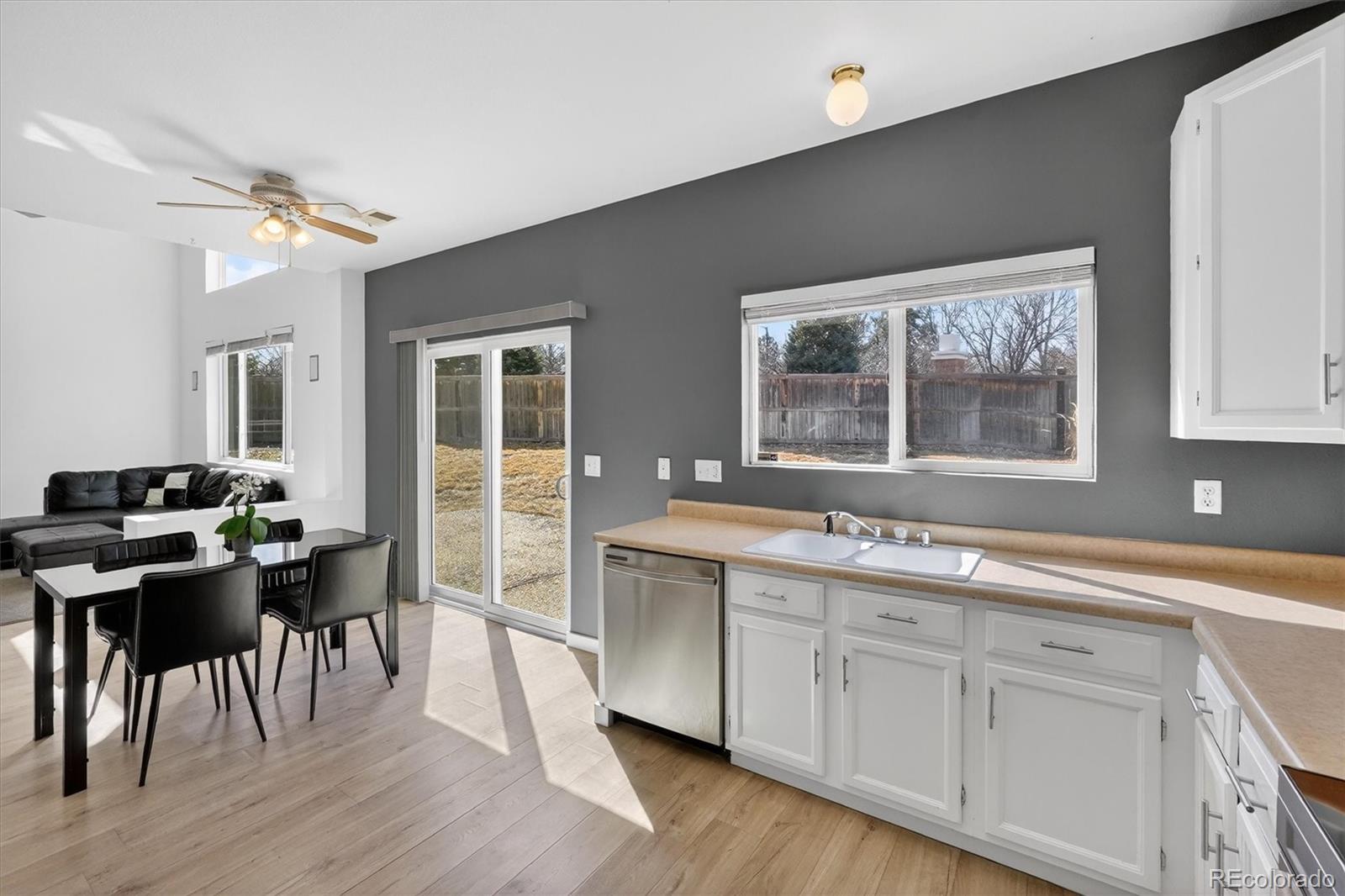 MLS Image #15 for 20100 e prentice lane,centennial, Colorado