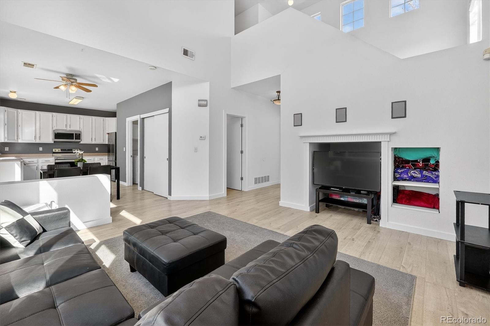 MLS Image #9 for 20100 e prentice lane,centennial, Colorado