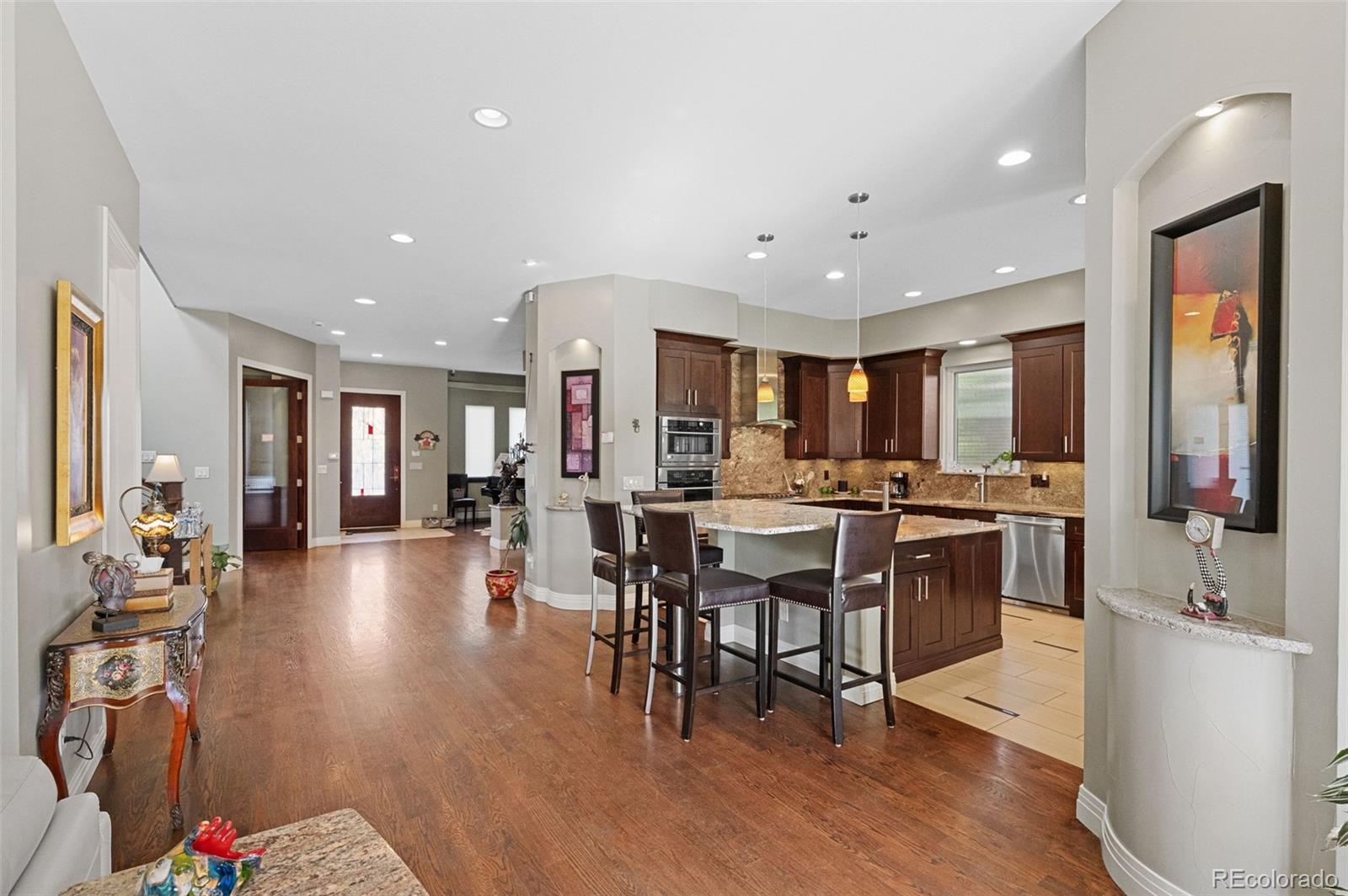 MLS Image #11 for 1344 s saint paul street,denver, Colorado