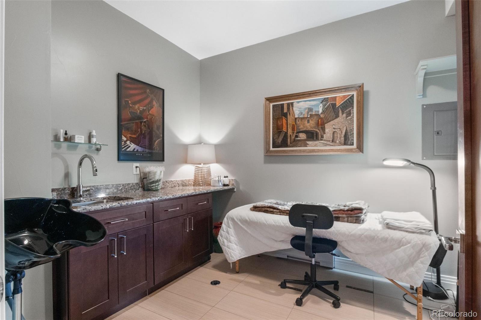 MLS Image #36 for 1344 s saint paul street,denver, Colorado