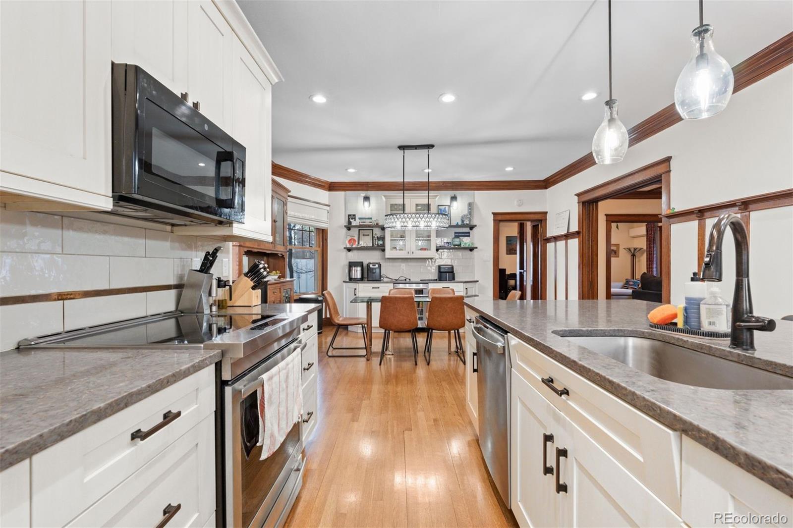MLS Image #18 for 1321  gaylord street,denver, Colorado