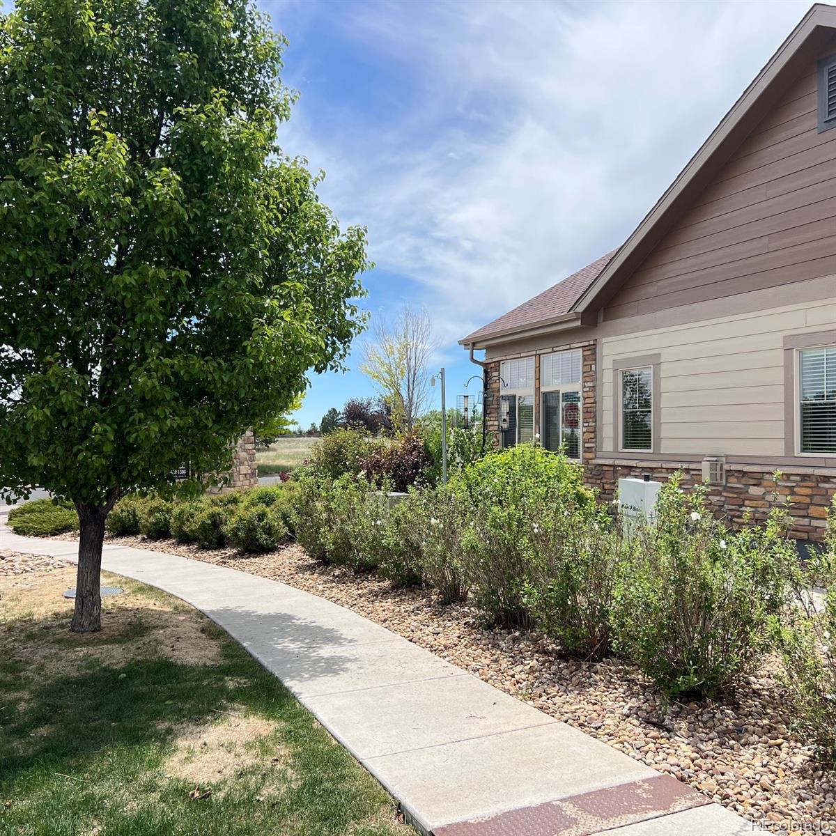 MLS Image #2 for 2029 s flanders way b,aurora, Colorado