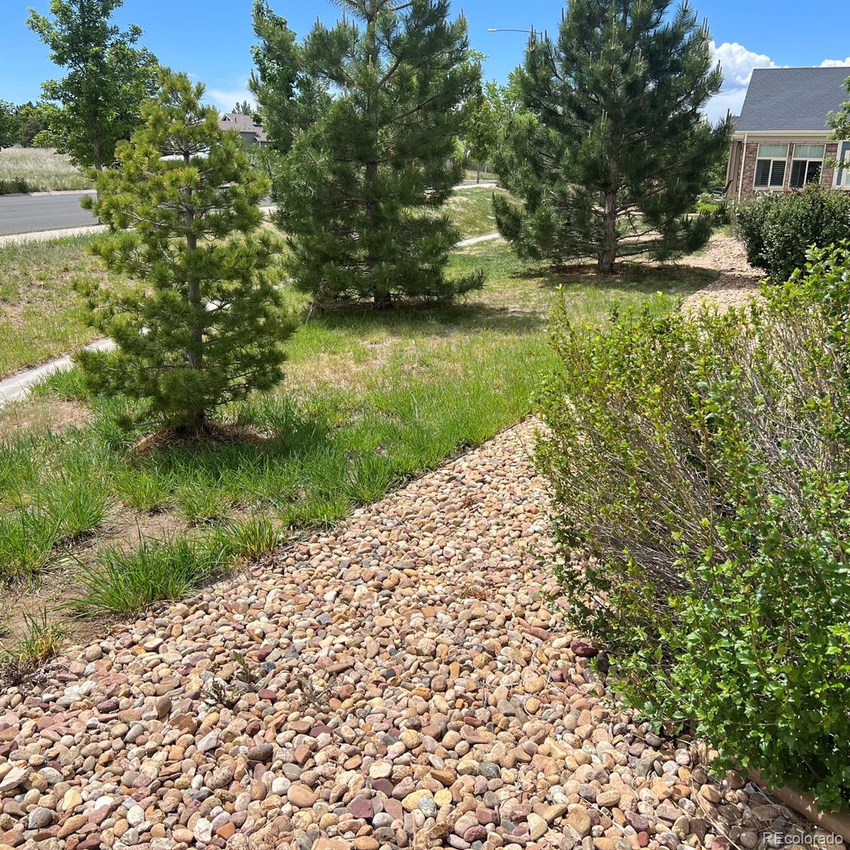 MLS Image #3 for 2029 s flanders way b,aurora, Colorado