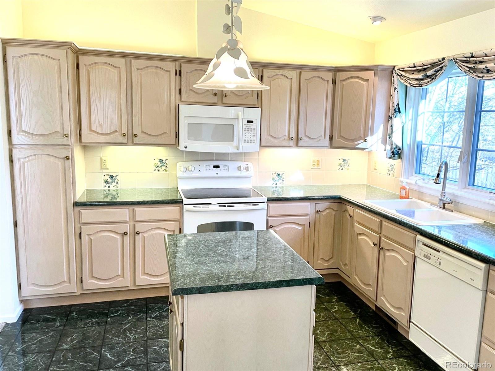 MLS Image #12 for 1378  iva court,fort collins, Colorado