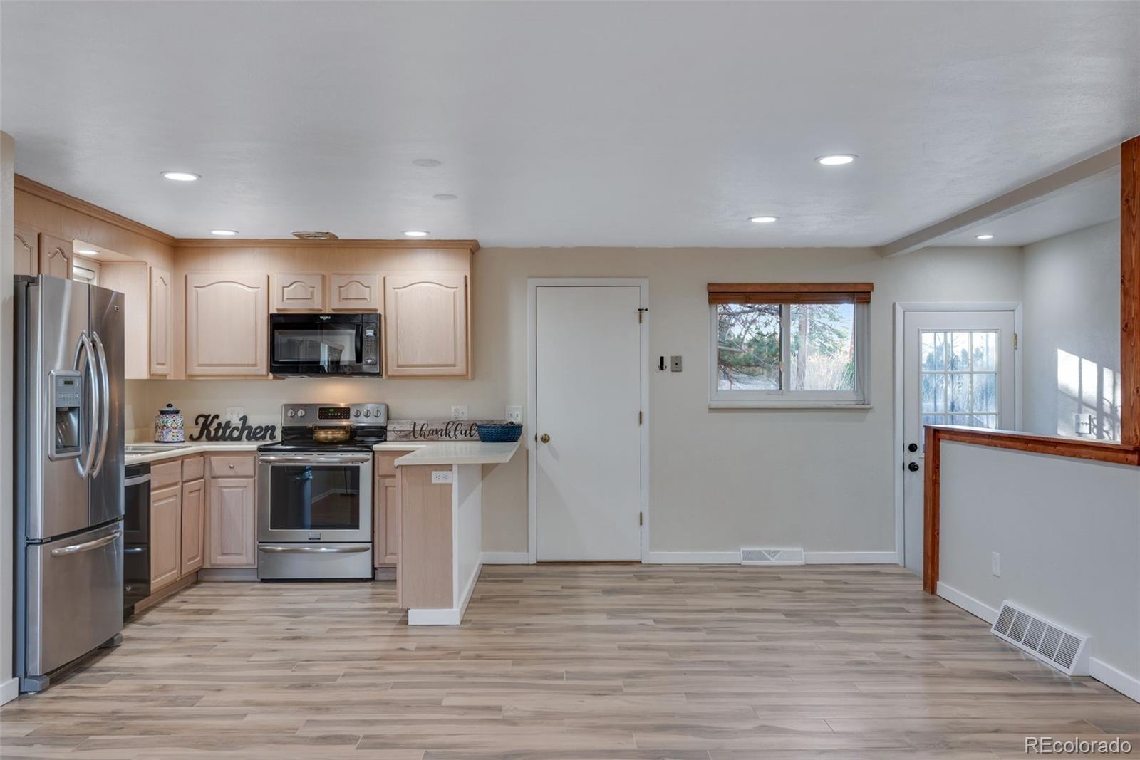 MLS Image #17 for 12617 w 6th place,lakewood, Colorado