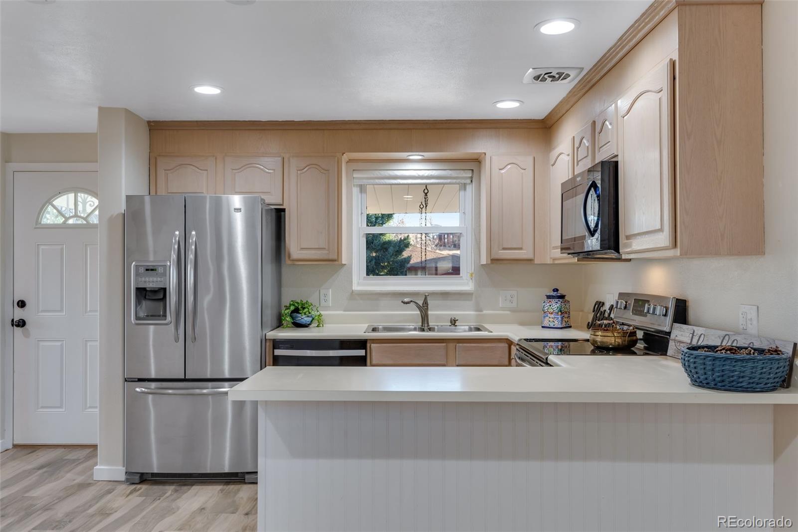 MLS Image #19 for 12617 w 6th place,lakewood, Colorado