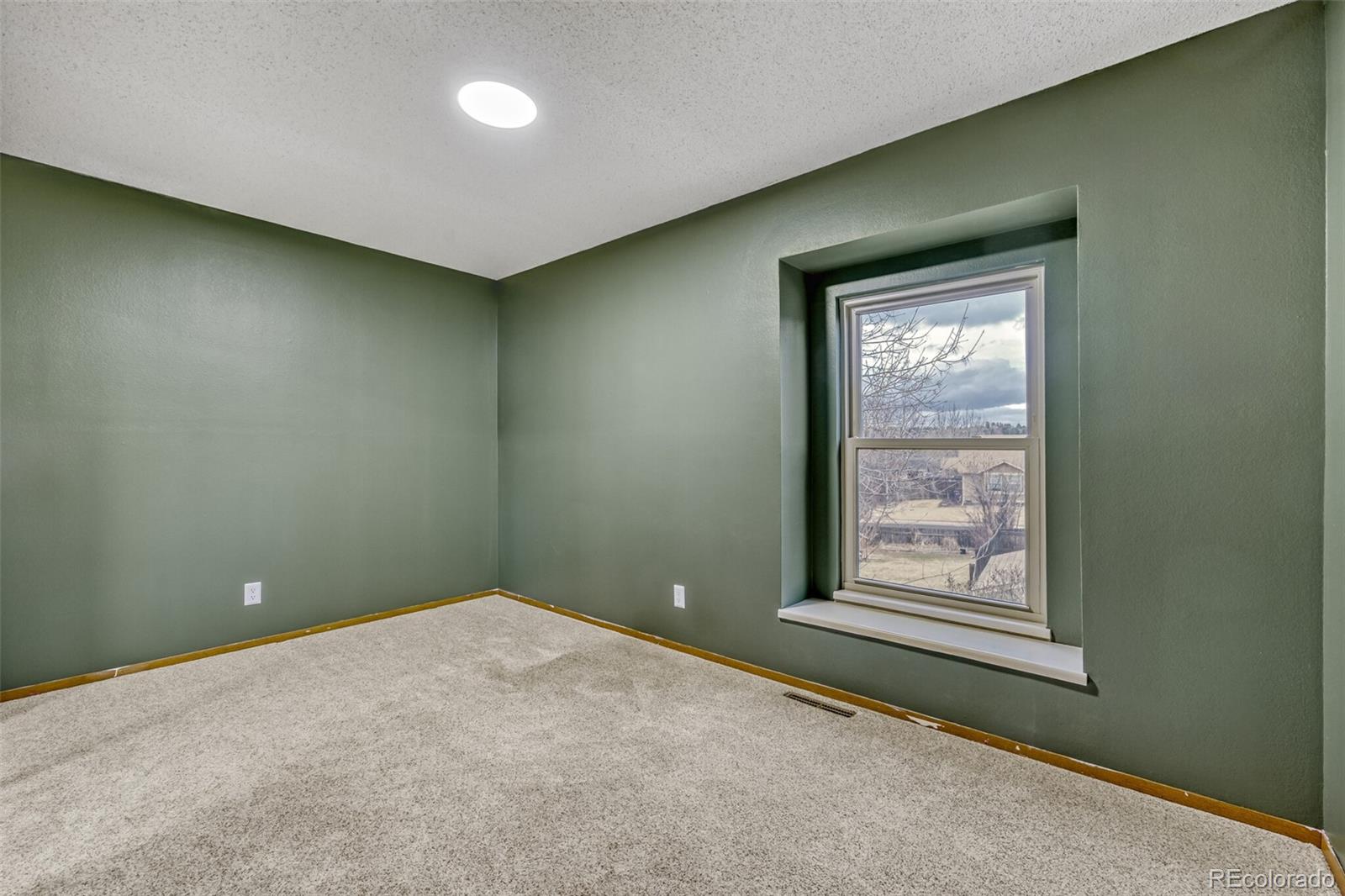 MLS Image #11 for 3354 s kendall street,denver, Colorado