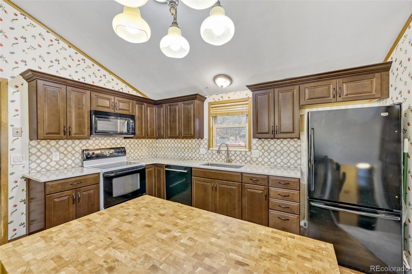 MLS Image #9 for 3354 s kendall street,denver, Colorado
