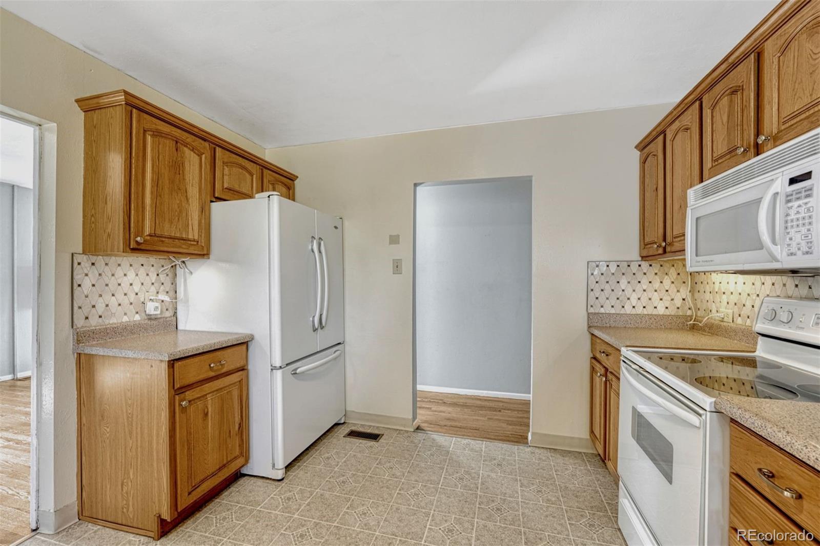 MLS Image #13 for 2554 e caramillo street,colorado springs, Colorado