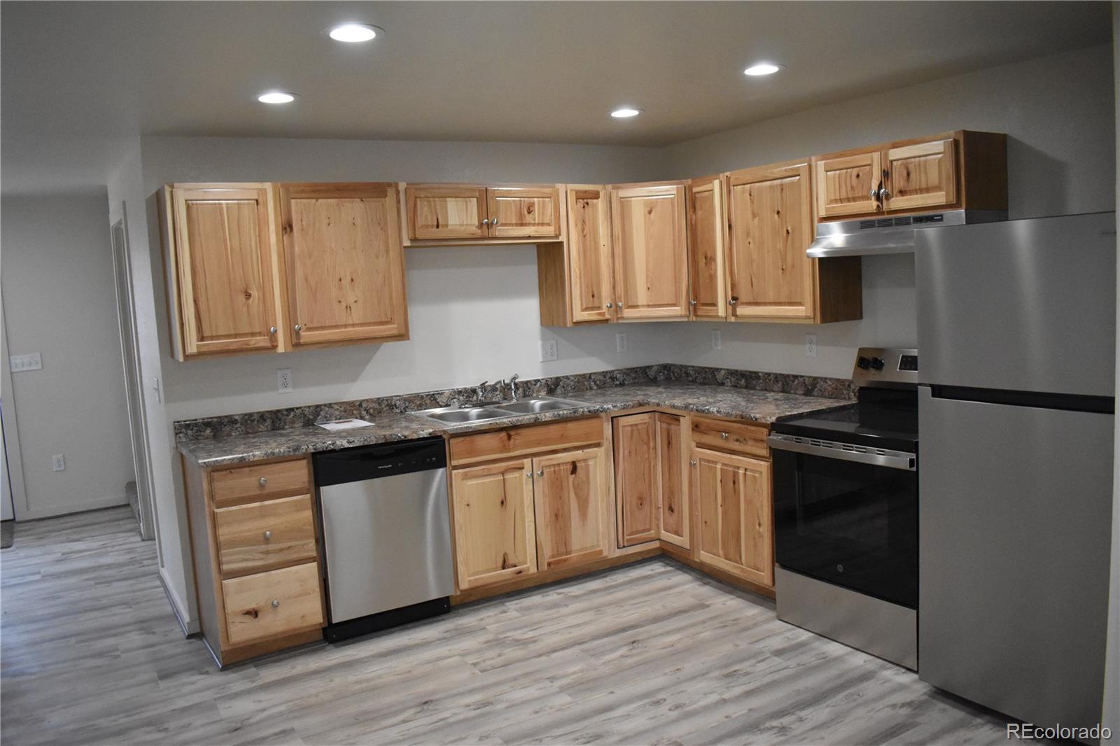 MLS Image #9 for 805  raton avenue,la junta, Colorado