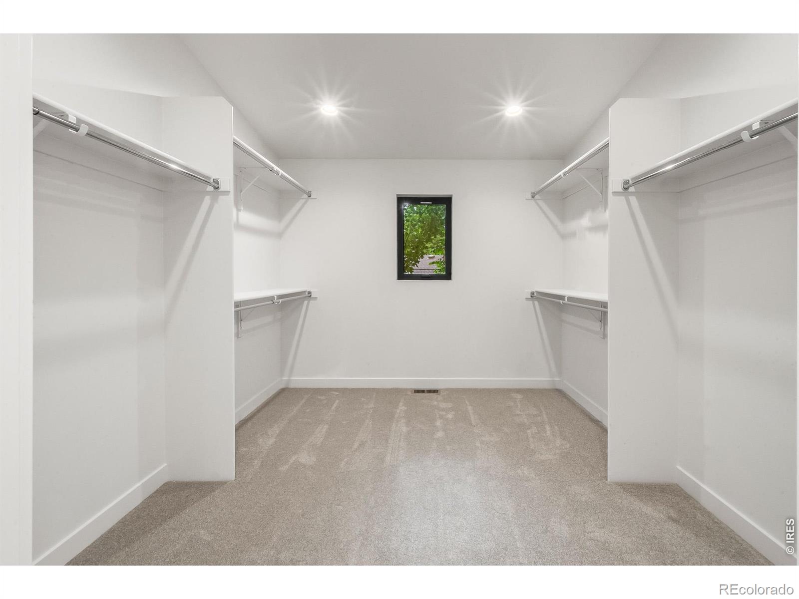 MLS Image #13 for 2009  18th avenue,greeley, Colorado