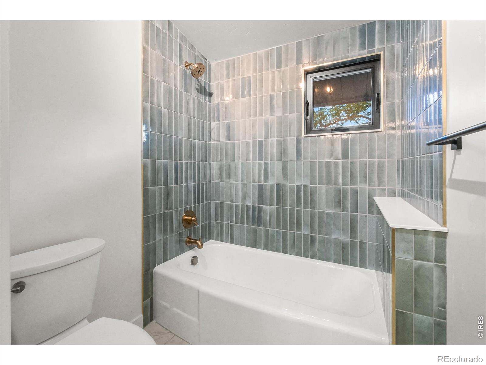 MLS Image #15 for 2009  18th avenue,greeley, Colorado