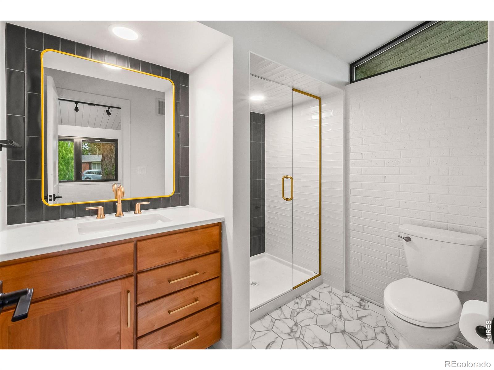MLS Image #21 for 2009  18th avenue,greeley, Colorado