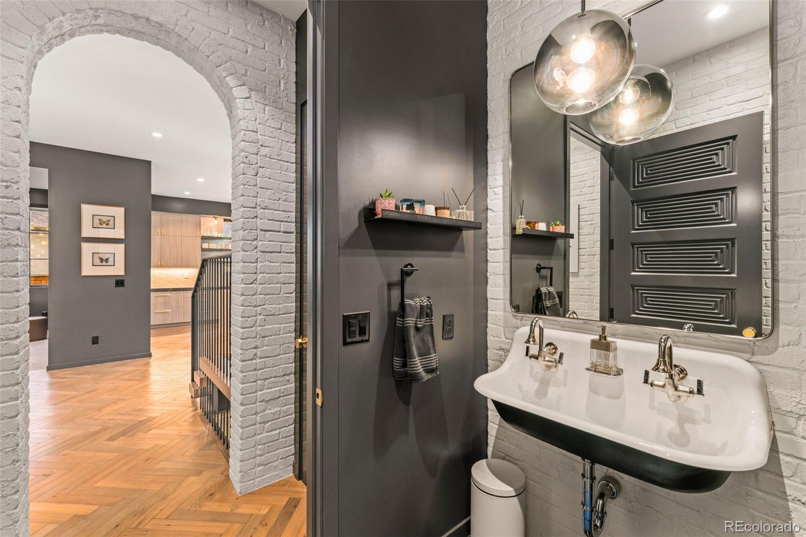 MLS Image #18 for 585 s gaylord street,denver, Colorado
