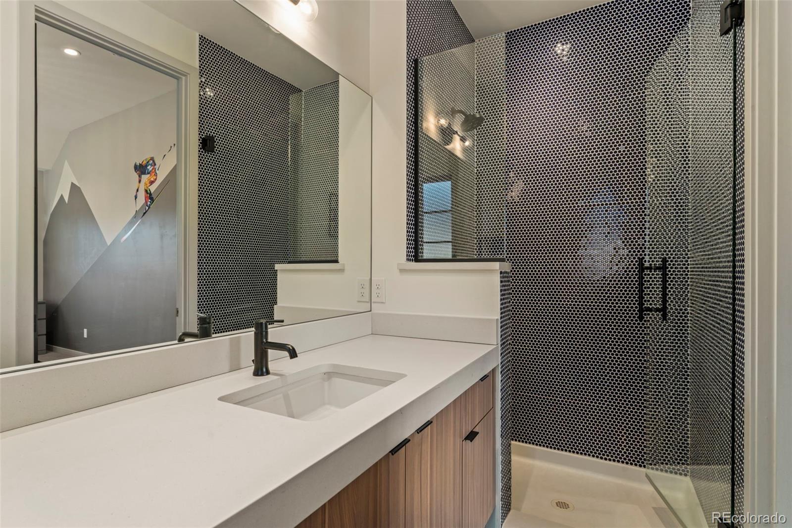 MLS Image #30 for 585 s gaylord street,denver, Colorado