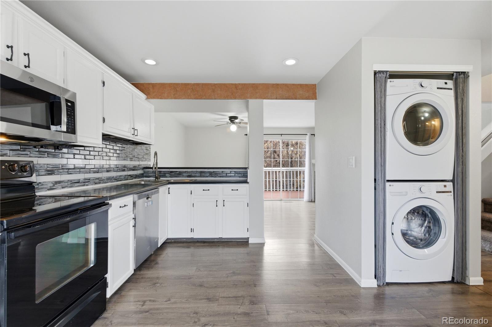 MLS Image #10 for 2054  sunridge circle,broomfield, Colorado