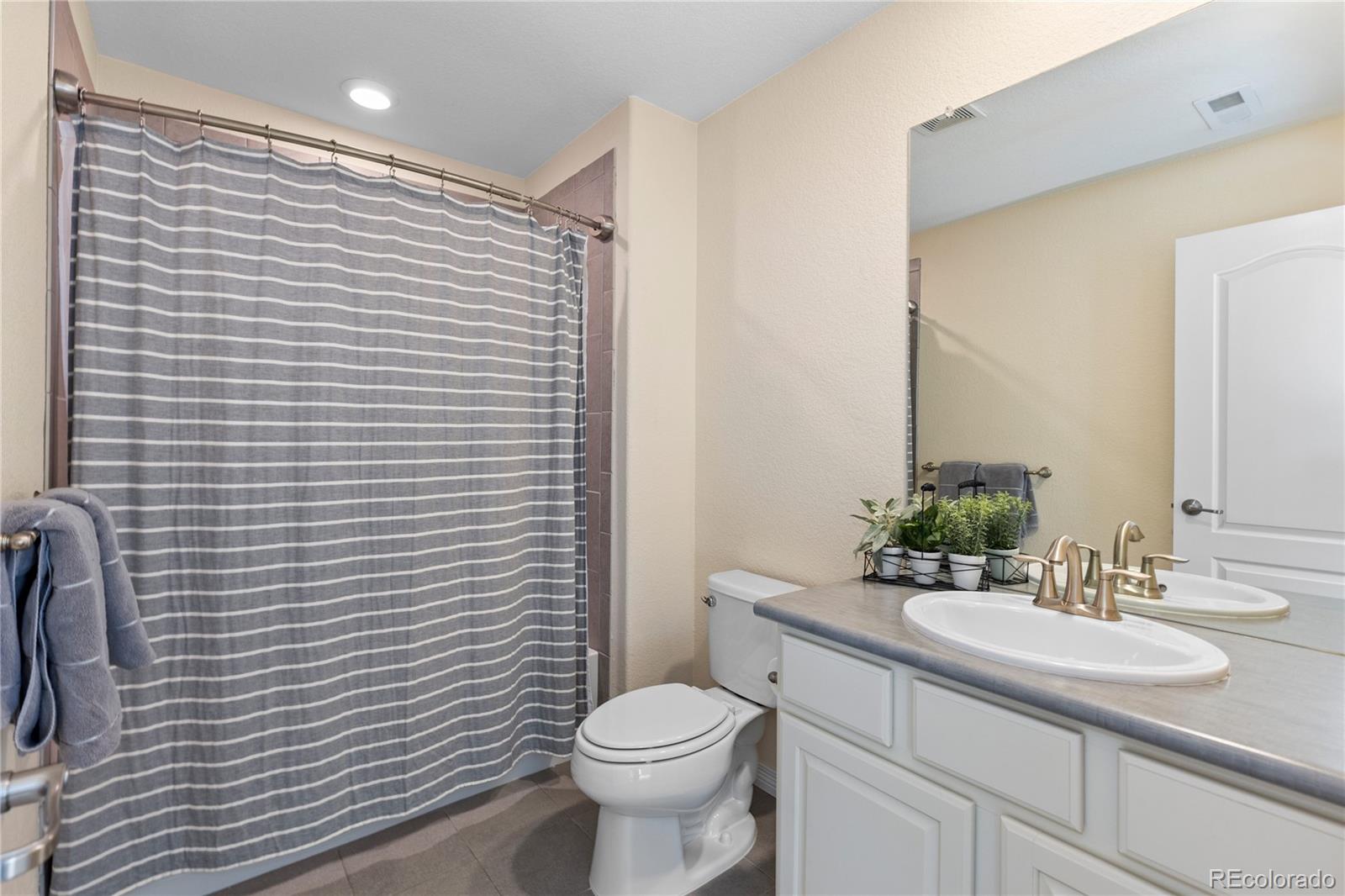 MLS Image #30 for 27267 e jamison place,aurora, Colorado