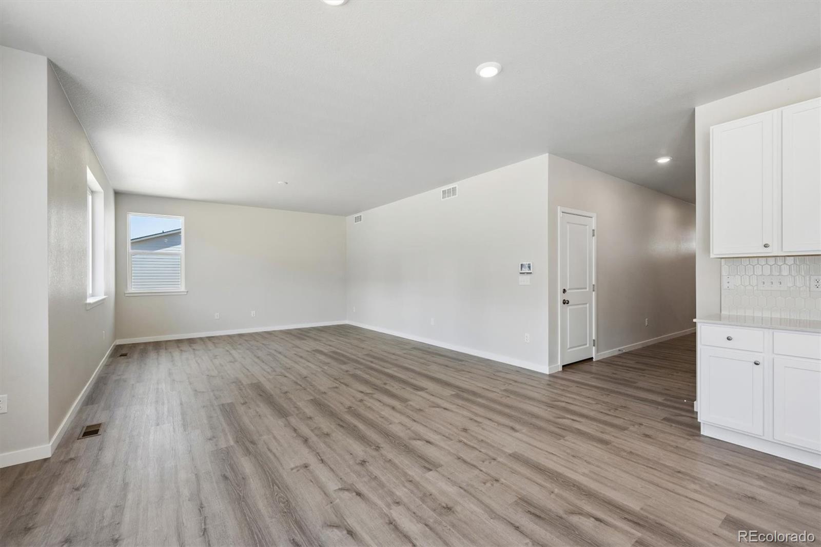 MLS Image #6 for 3313 n irvington street,aurora, Colorado