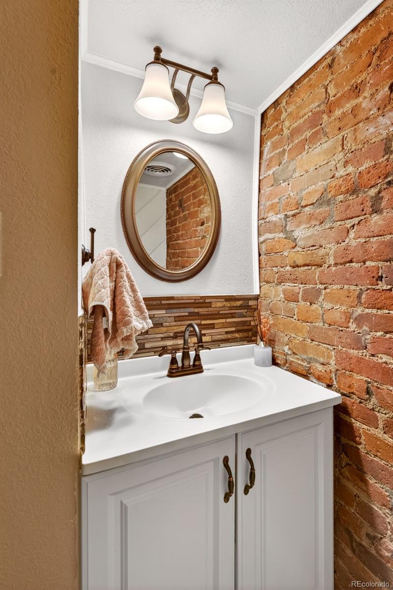 MLS Image #12 for 1144 s logan street,denver, Colorado