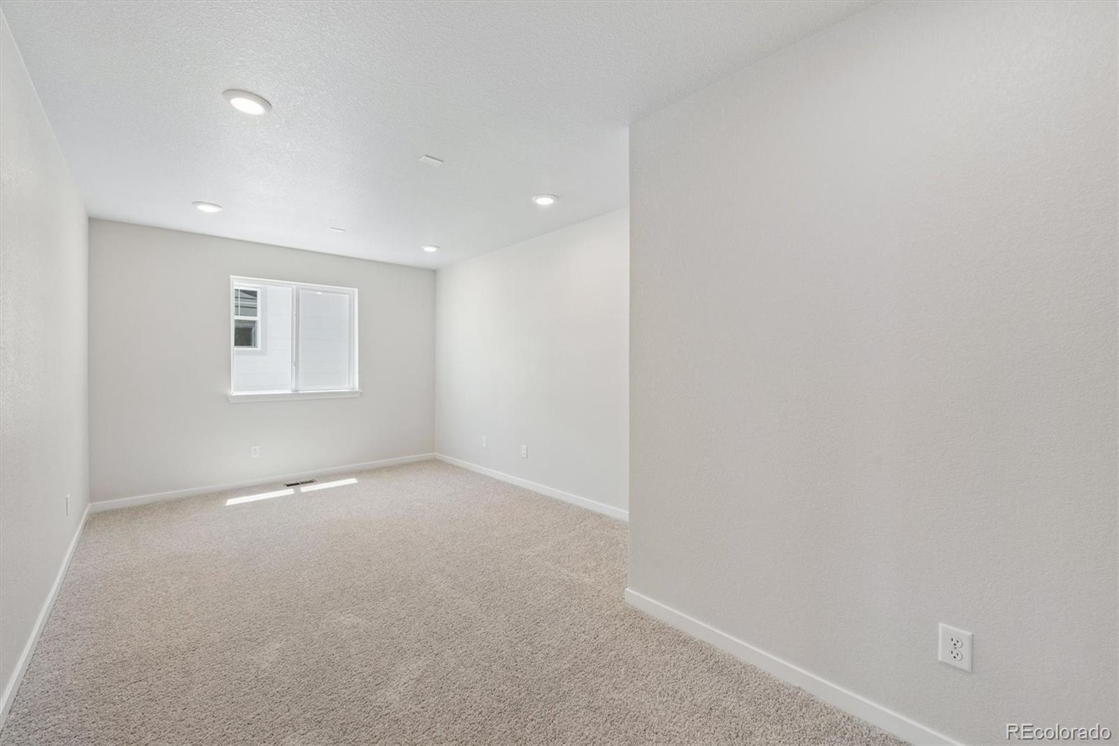 MLS Image #10 for 3323 n irvington street,aurora, Colorado
