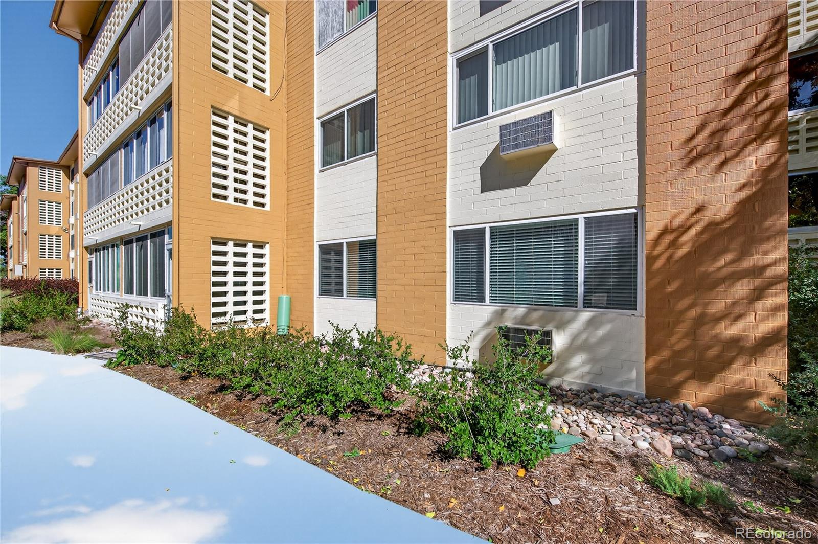 MLS Image #2 for 495 s dayton street 10a,denver, Colorado