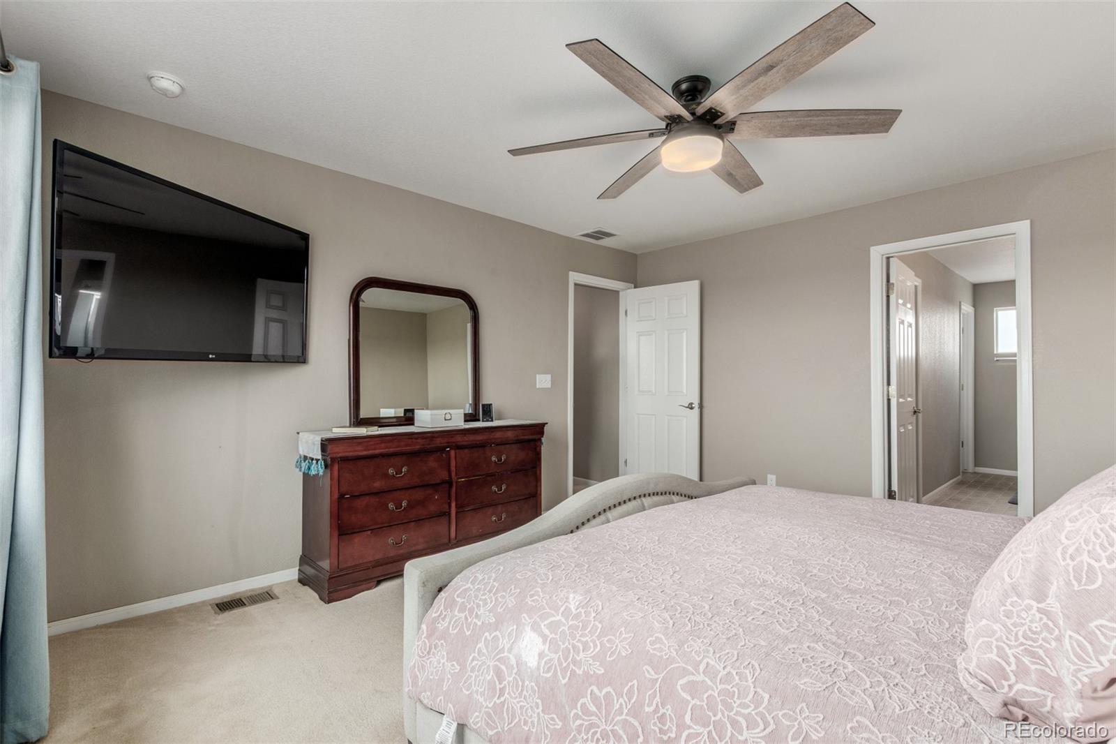 MLS Image #19 for 25664 e byers drive,aurora, Colorado