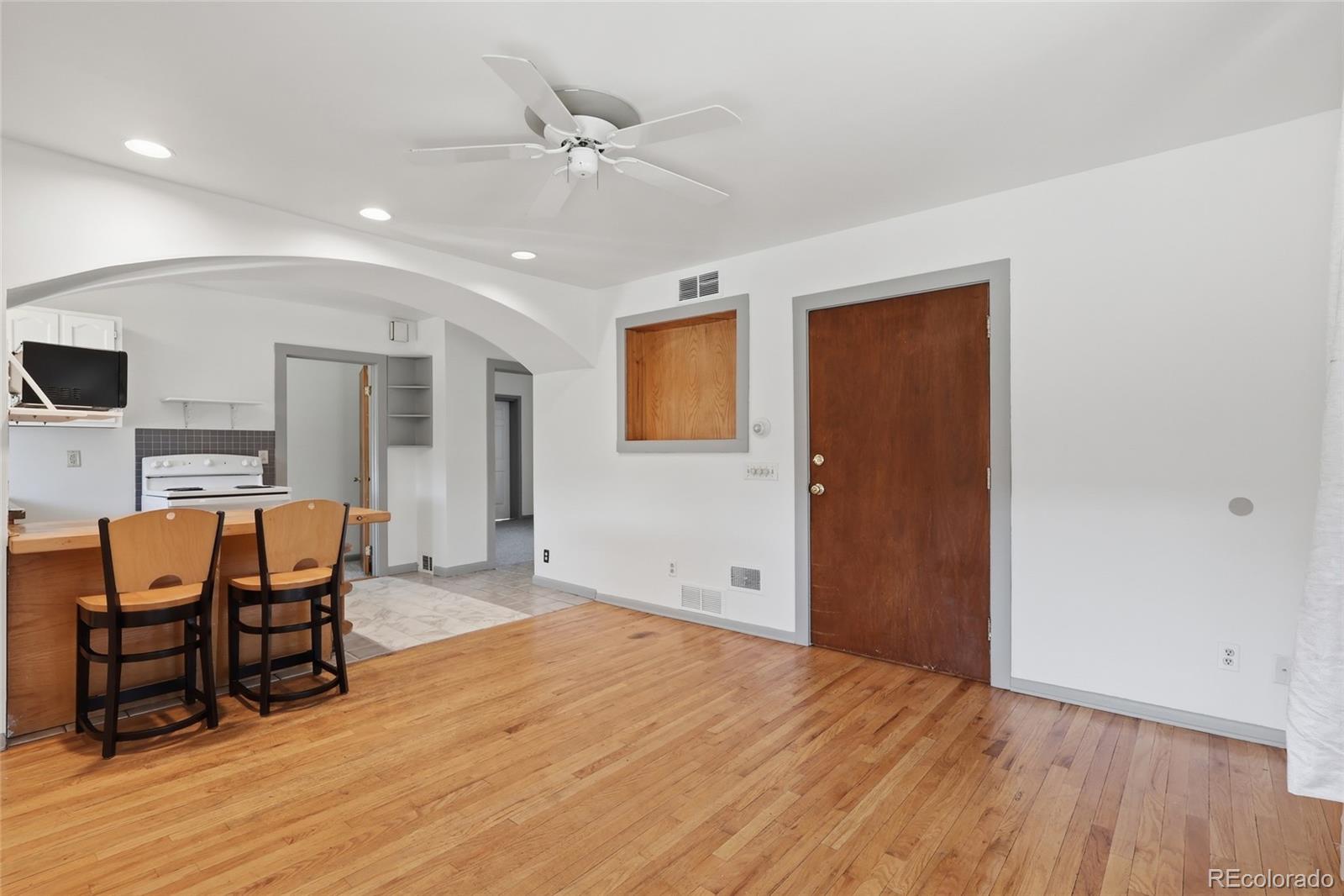 MLS Image #6 for 603 n washington street,denver, Colorado