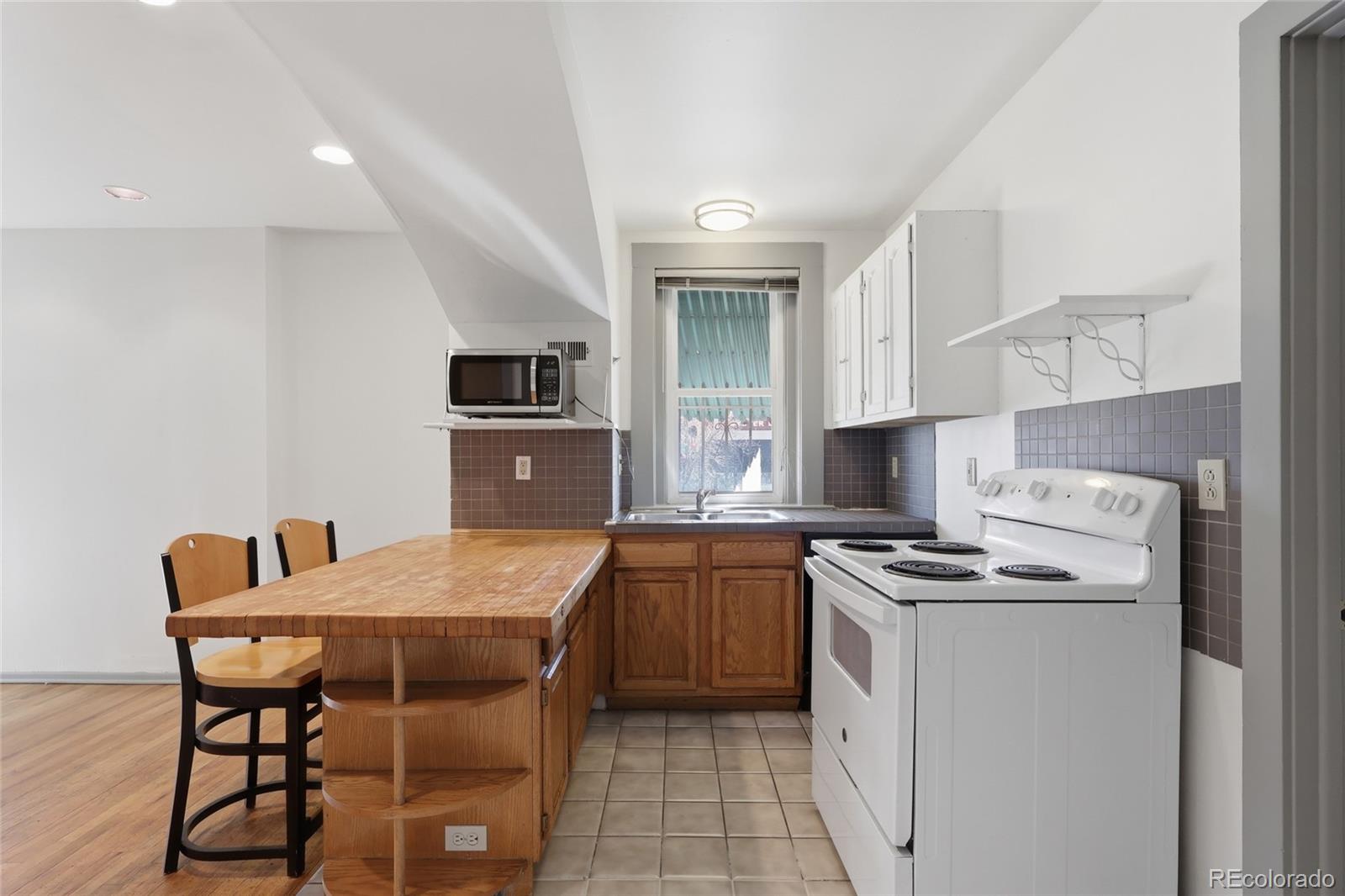 MLS Image #7 for 603 n washington street,denver, Colorado