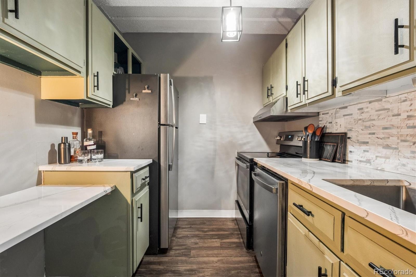 MLS Image #10 for 1255 n ogden street,denver, Colorado