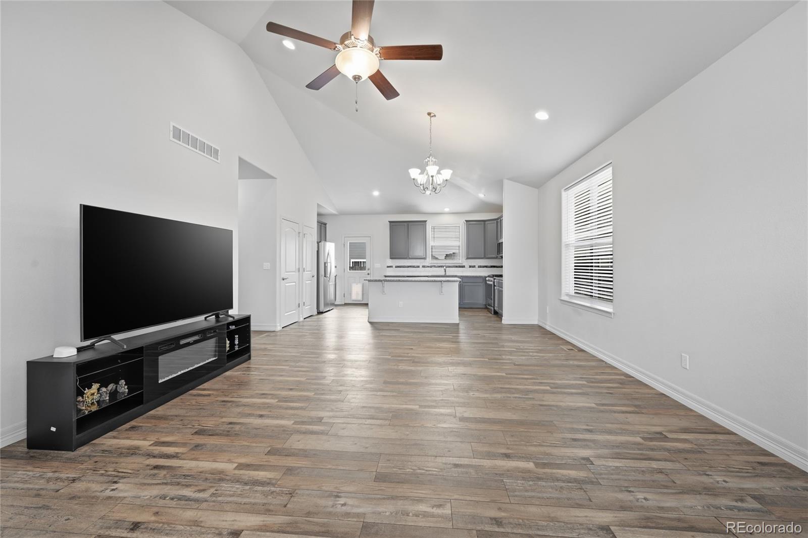 MLS Image #3 for 56300 e 25th avenue,strasburg, Colorado