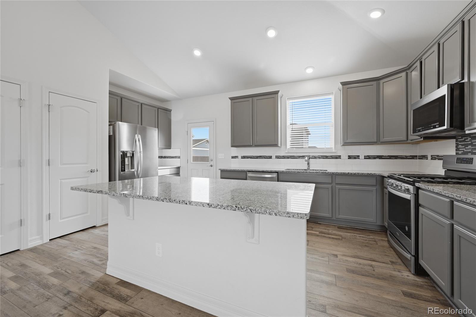 MLS Image #5 for 56300 e 25th avenue,strasburg, Colorado