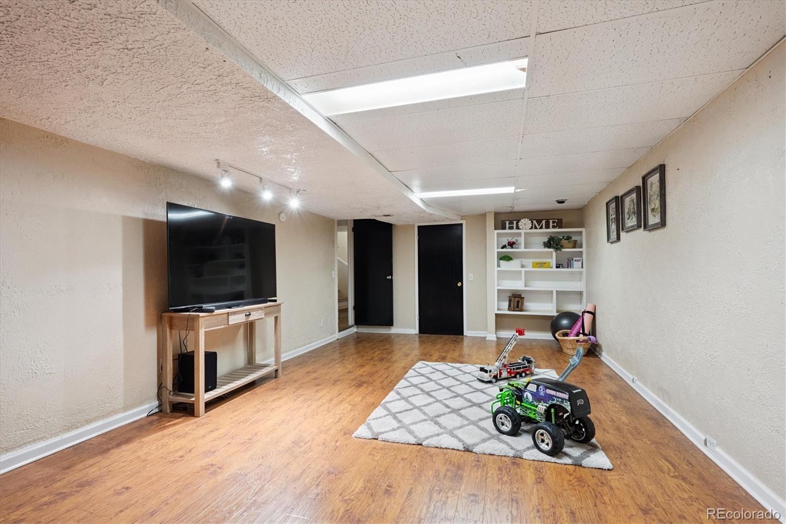 MLS Image #24 for 2276 s dayton street,denver, Colorado
